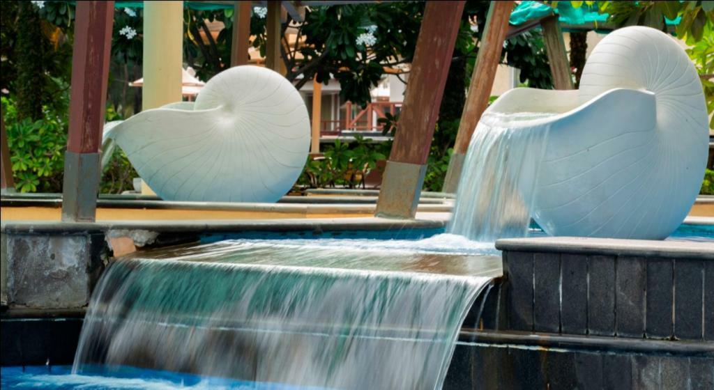 ホテル Ocean Spray Kālapettai エクステリア 写真